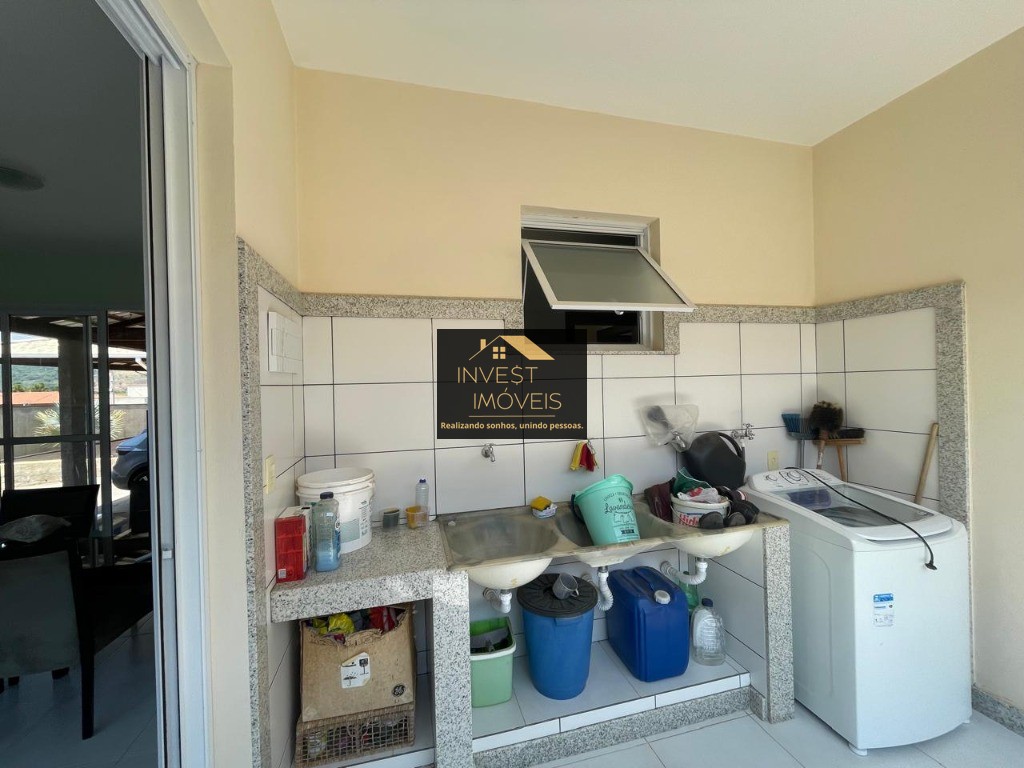 Excelente oportunidade: Casa à venda em Florestal-MG, bairro Nossa Senhora Aparecida - 2 quartos, 1 sala, 1 banheiro, 9 vagas, 450m².