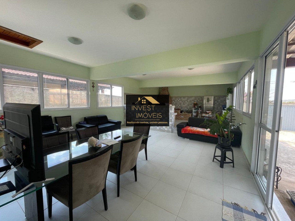 Excelente oportunidade: Casa à venda em Florestal-MG, bairro Nossa Senhora Aparecida - 2 quartos, 1 sala, 1 banheiro, 9 vagas, 450m².