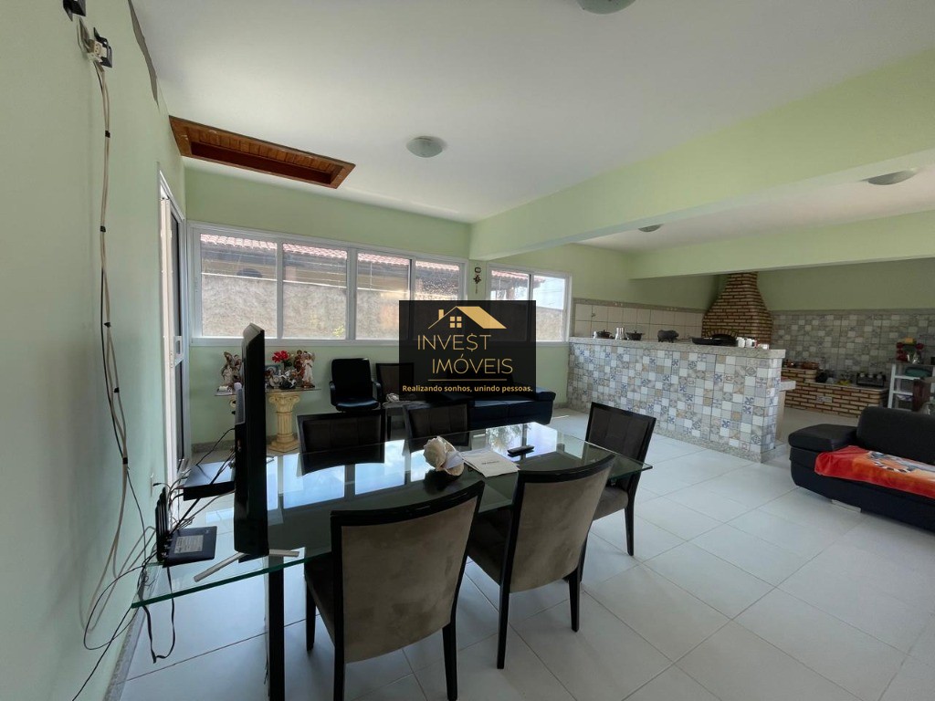 Excelente oportunidade: Casa à venda em Florestal-MG, bairro Nossa Senhora Aparecida - 2 quartos, 1 sala, 1 banheiro, 9 vagas, 450m².