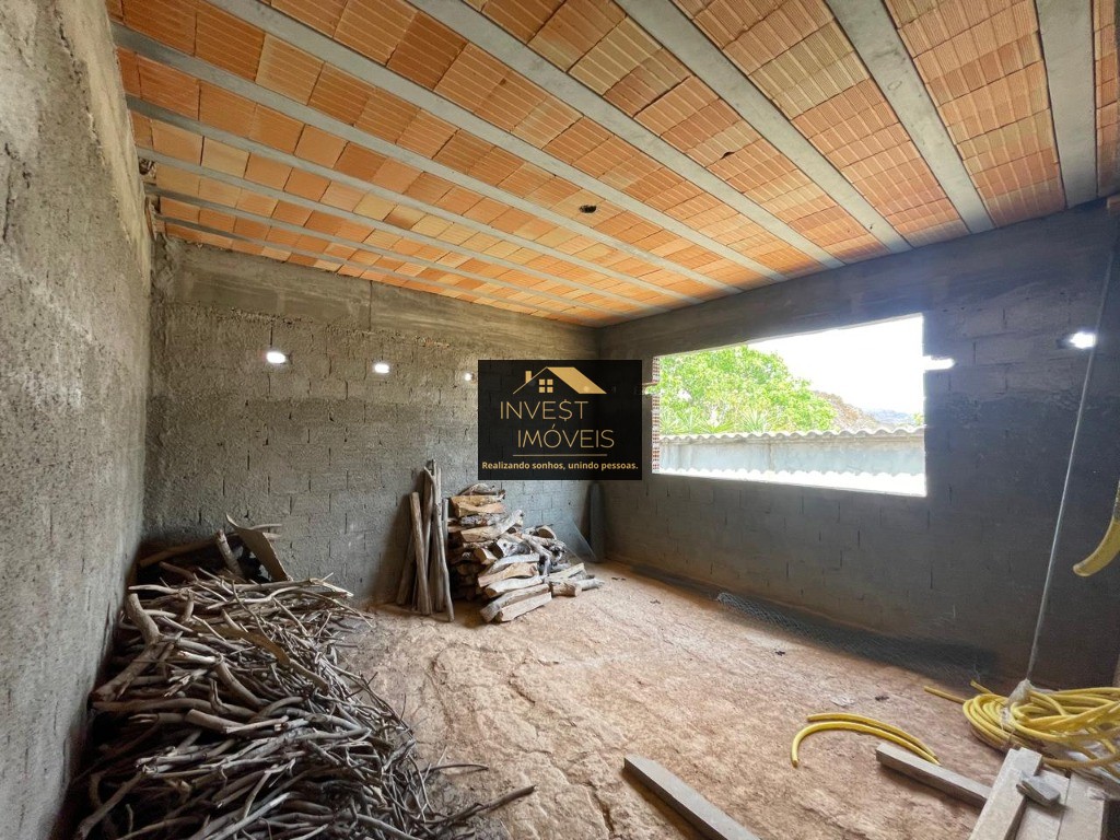 Excelente oportunidade: Casa à venda em Florestal-MG, bairro Nossa Senhora Aparecida - 2 quartos, 1 sala, 1 banheiro, 9 vagas, 450m².