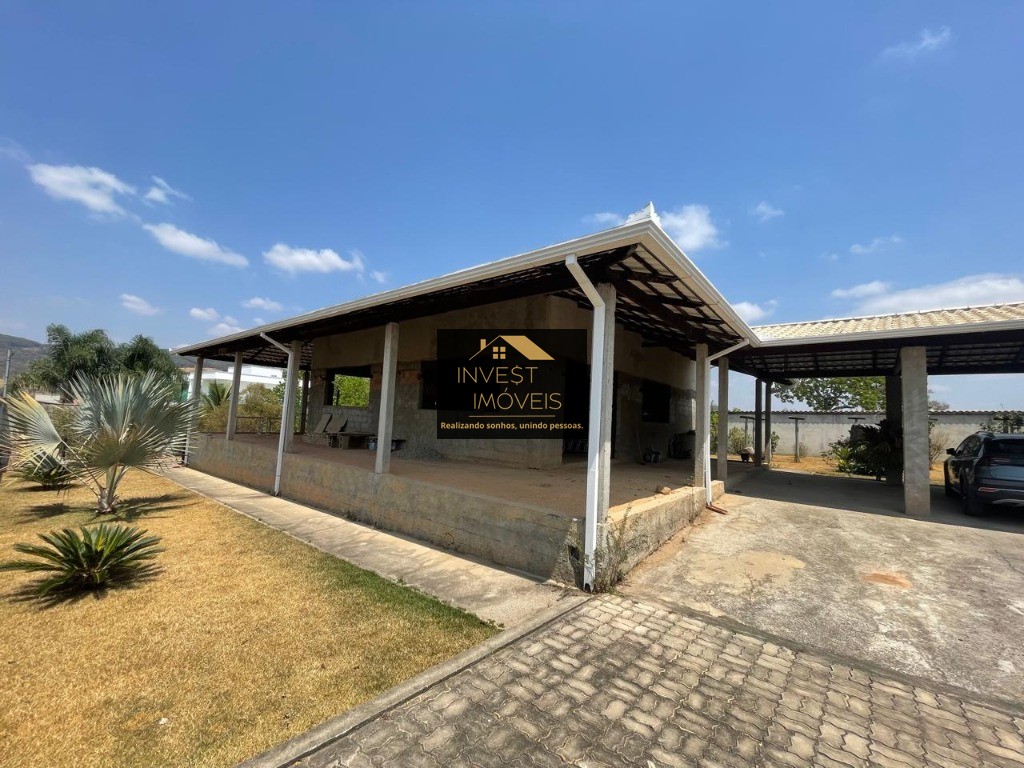 Excelente oportunidade: Casa à venda em Florestal-MG, bairro Nossa Senhora Aparecida - 2 quartos, 1 sala, 1 banheiro, 9 vagas, 450m².