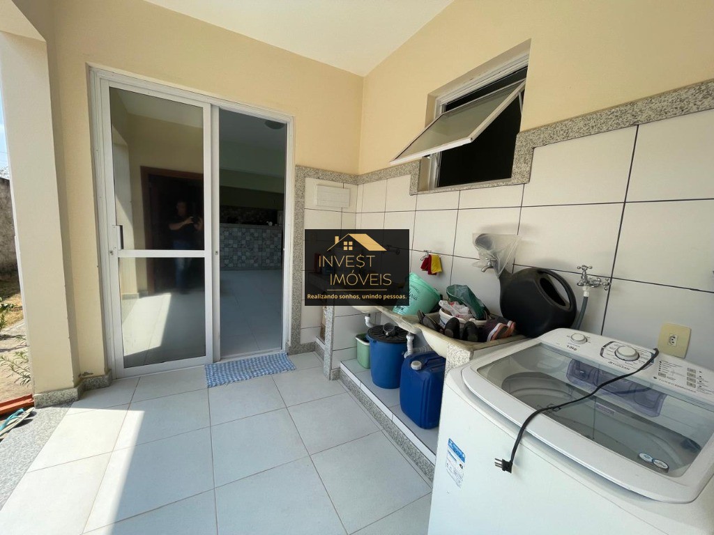 Excelente oportunidade: Casa à venda em Florestal-MG, bairro Nossa Senhora Aparecida - 2 quartos, 1 sala, 1 banheiro, 9 vagas, 450m².
