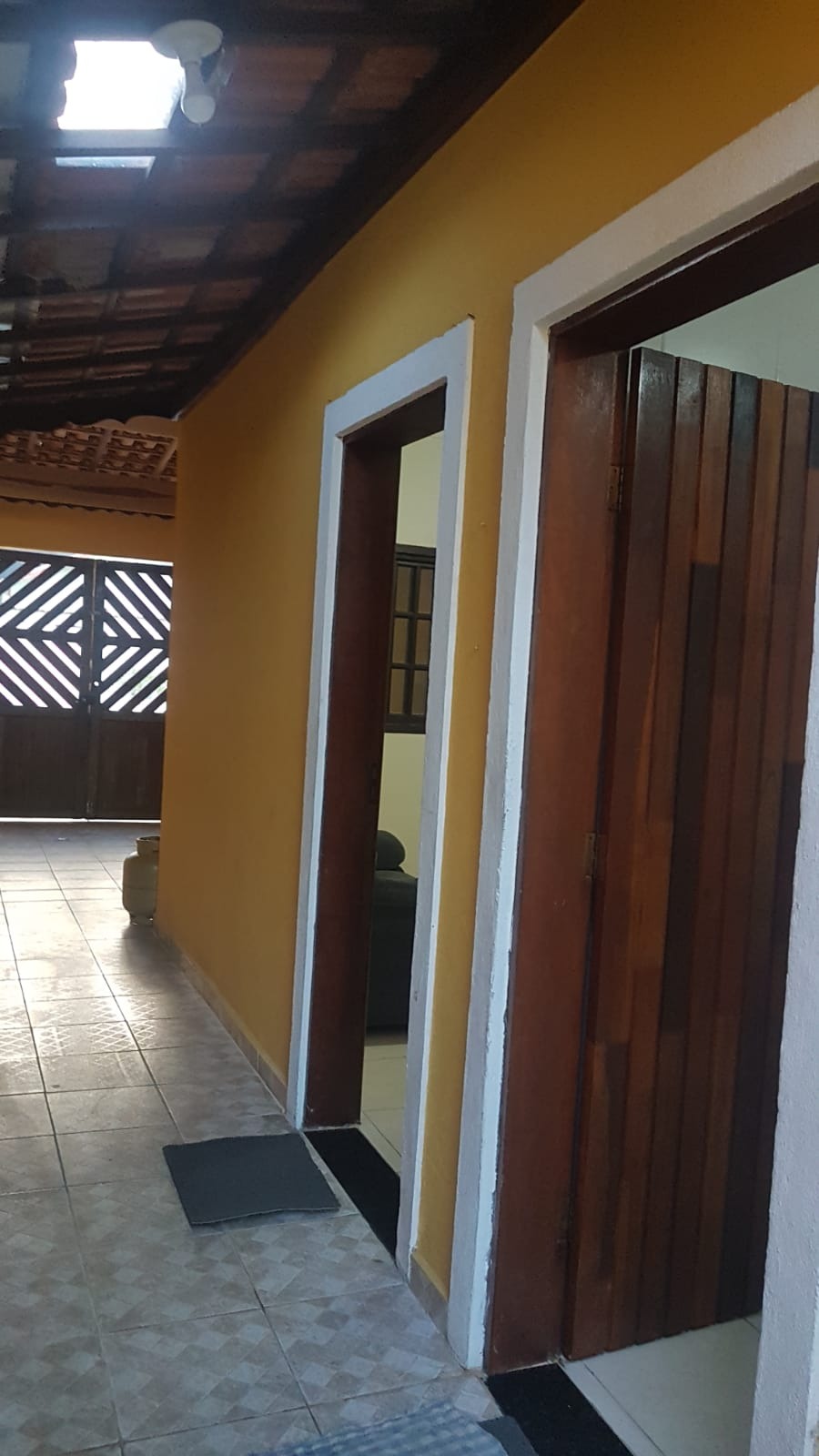 CASA RESIDENCIAL em MONGAGUÁ - SP, itaquai