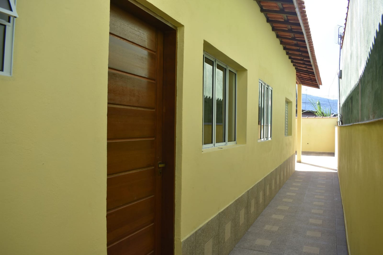 CASA RESIDENCIAL em Itanhaém - SP, Jardim Magalhães