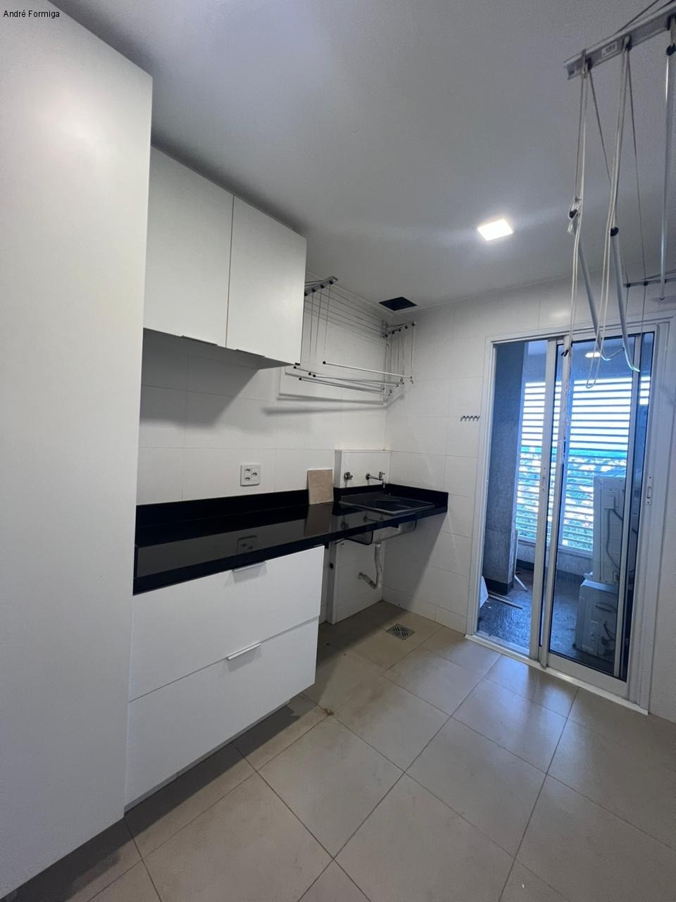 Apartamento à venda com 4 quartos, 242m² - Foto 53