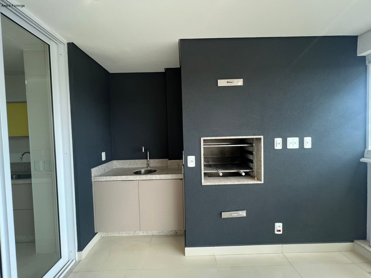 Apartamento à venda com 4 quartos, 216m² - Foto 12