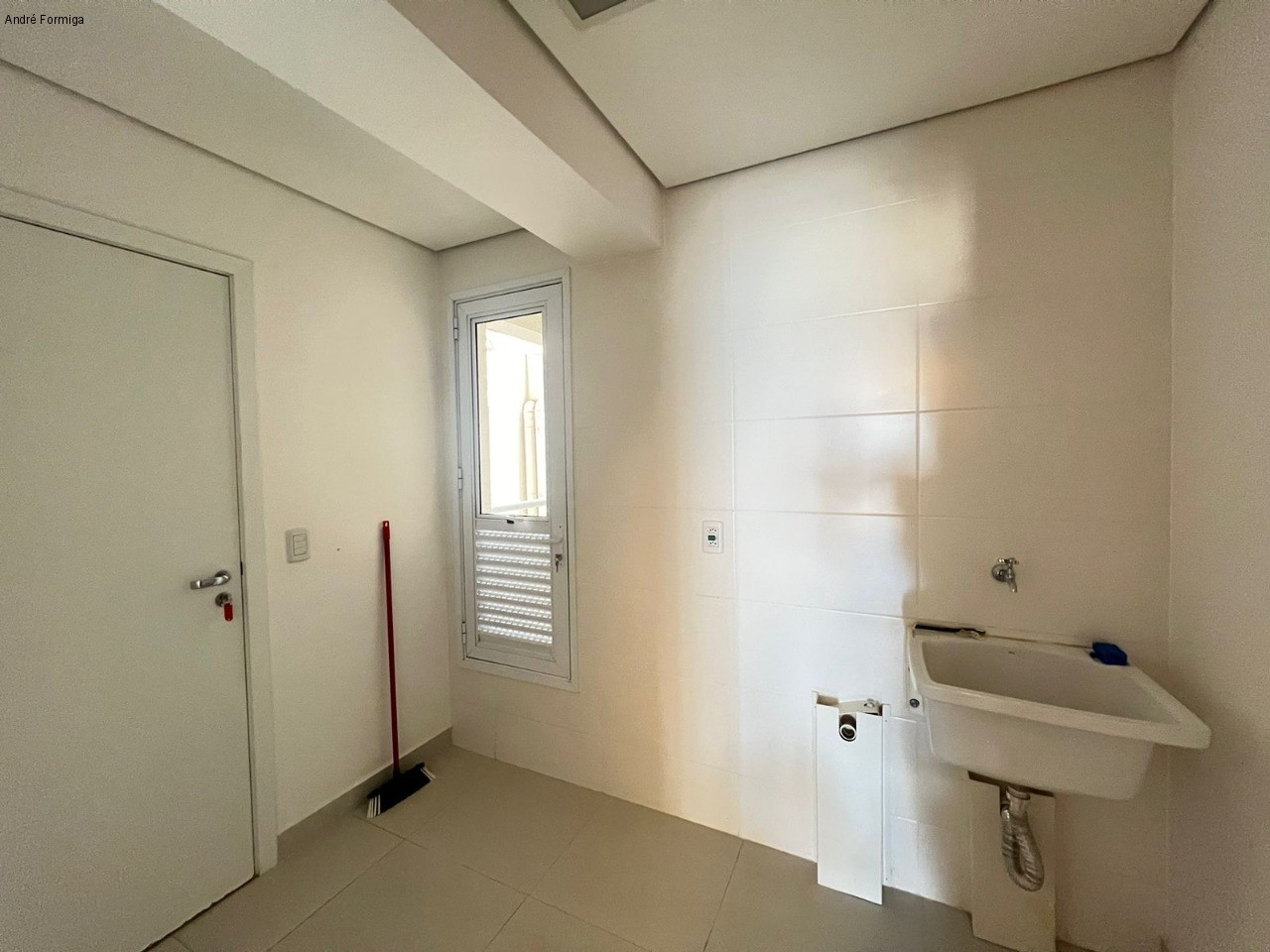 Apartamento à venda com 3 quartos, 178m² - Foto 29