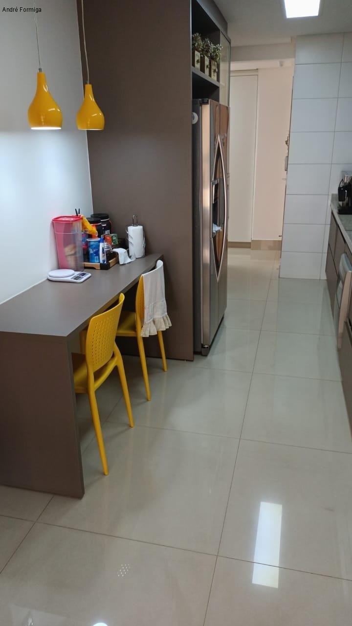 Apartamento à venda com 3 quartos, 165m² - Foto 12