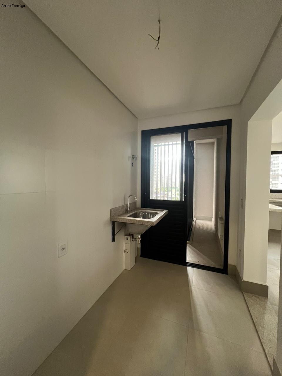 Apartamento à venda com 3 quartos, 137m² - Foto 18