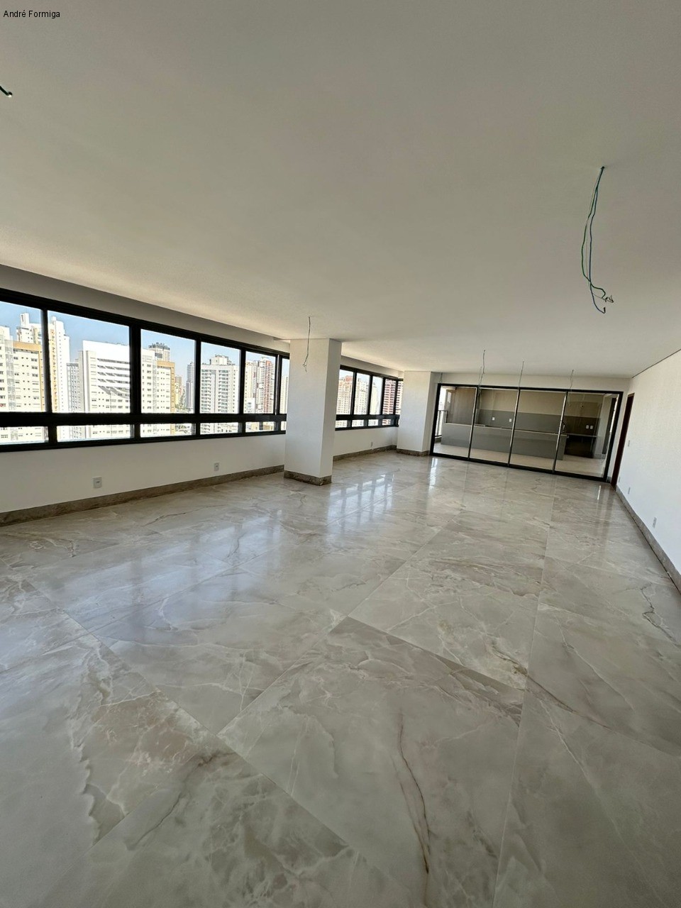 Apartamento à venda com 4 quartos, 353m² - Foto 14