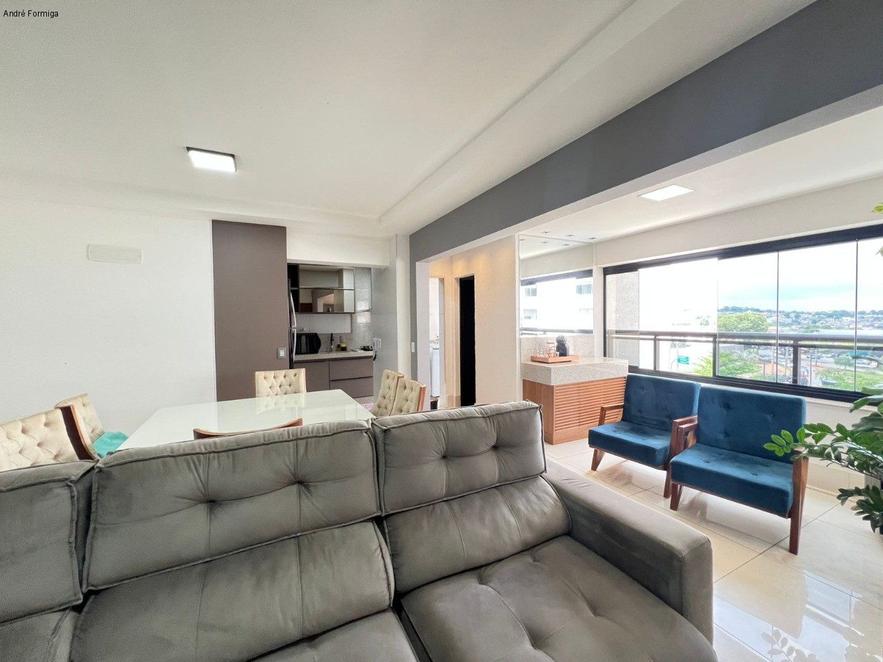 Apartamento à venda com 3 quartos, 105m² - Foto 10