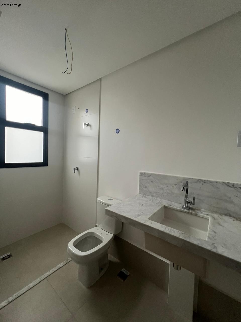 Apartamento à venda com 3 quartos, 137m² - Foto 10