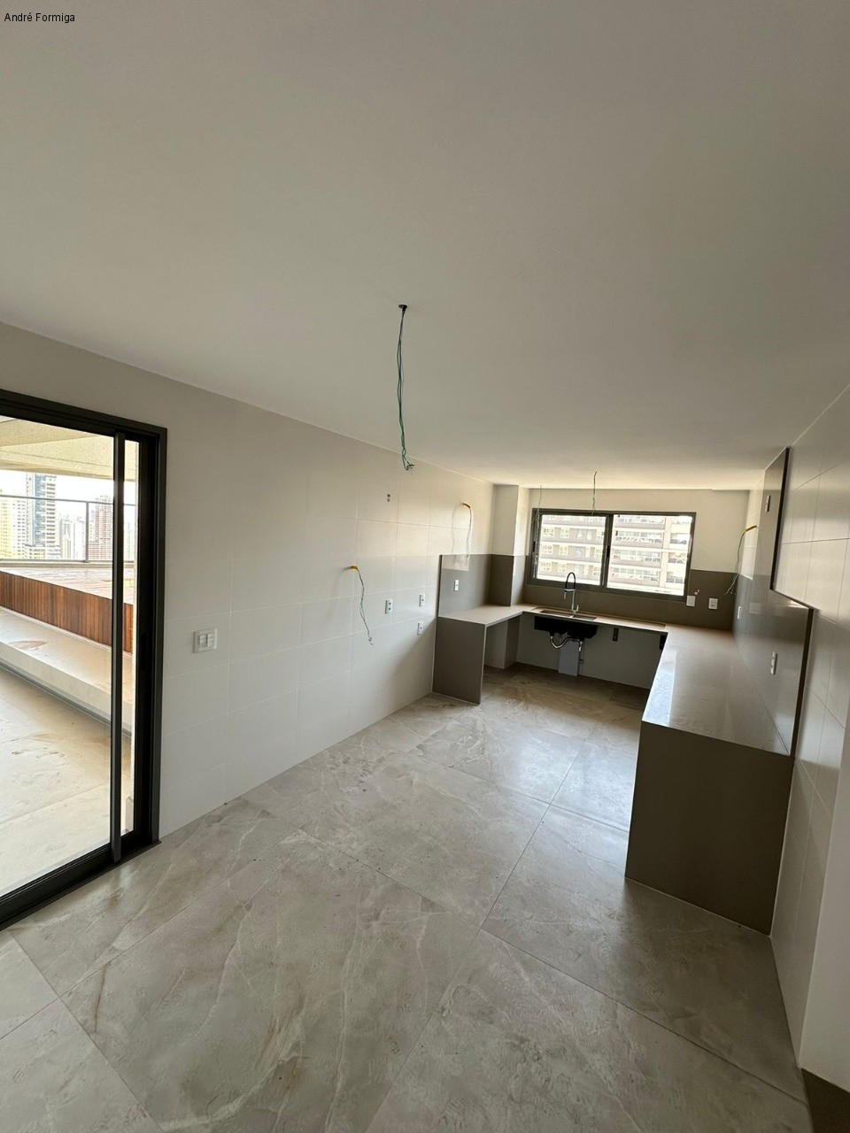 Apartamento à venda com 4 quartos, 353m² - Foto 10