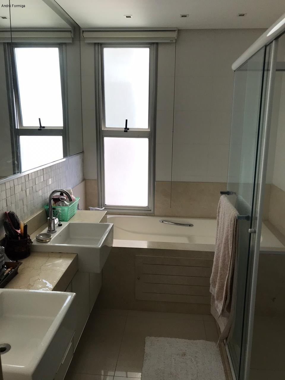 Apartamento à venda com 3 quartos, 208m² - Foto 11