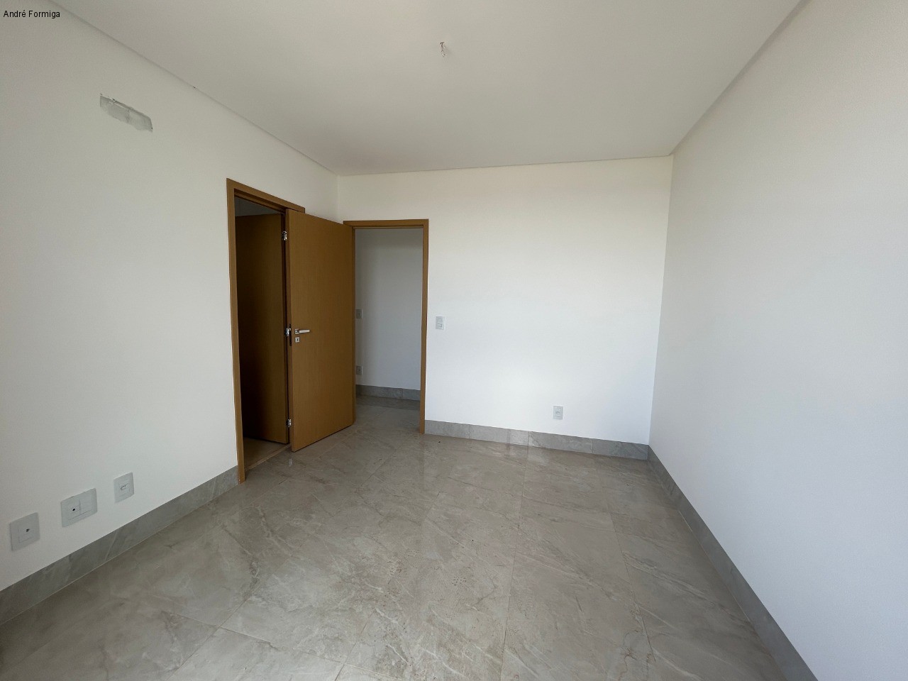 Apartamento à venda com 4 quartos, 235m² - Foto 37