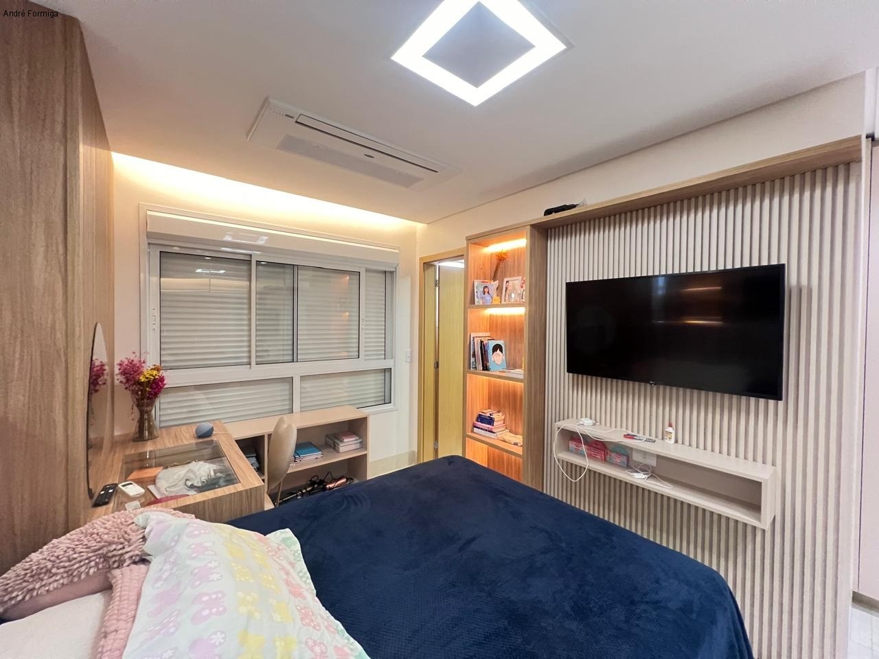 Apartamento à venda com 4 quartos, 256m² - Foto 4