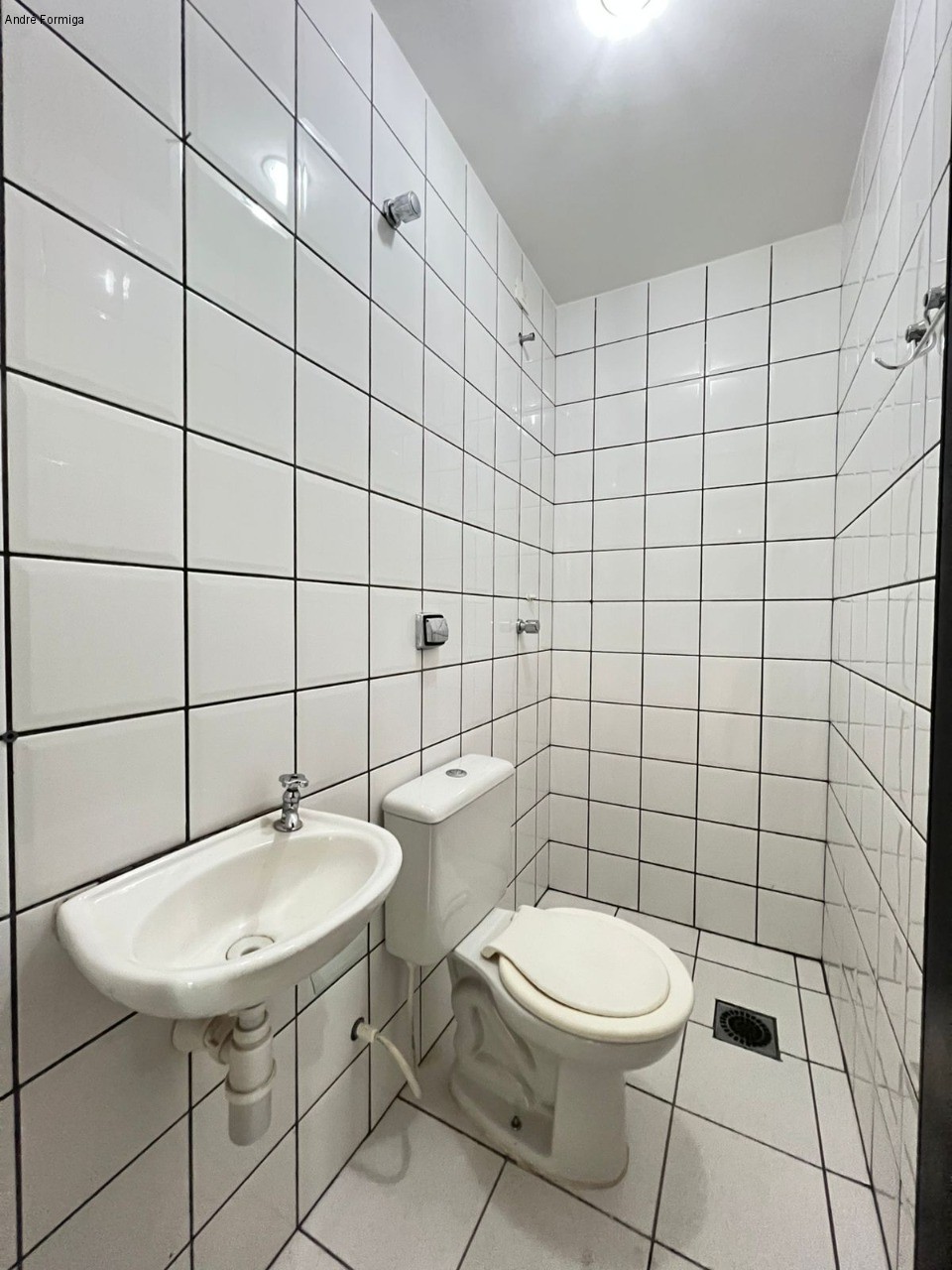 Apartamento à venda com 3 quartos, 121m² - Foto 9