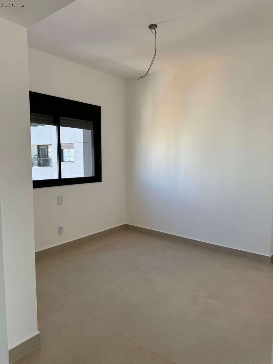 Apartamento à venda com 3 quartos, 130m² - Foto 3