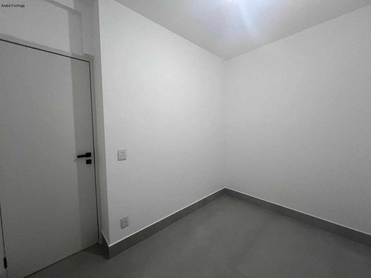 Apartamento à venda com 3 quartos, 77m² - Foto 9