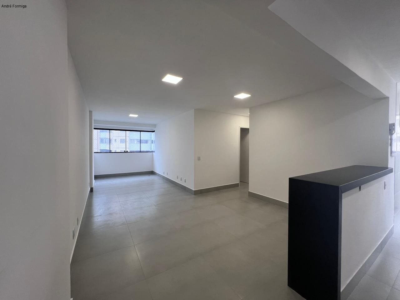 Apartamento à venda com 3 quartos, 77m² - Foto 3