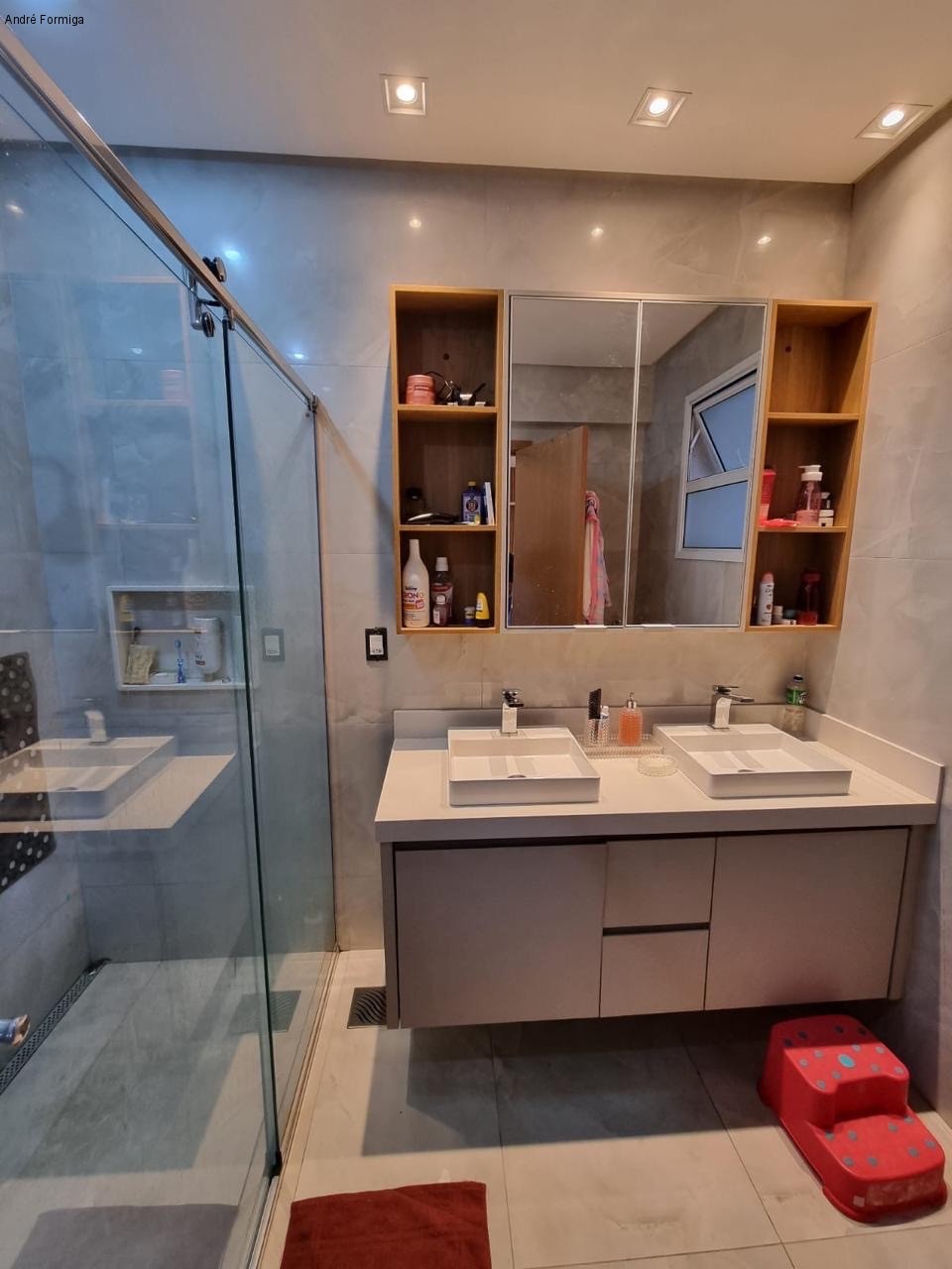 Apartamento para alugar com 5 quartos, 226m² - Foto 11