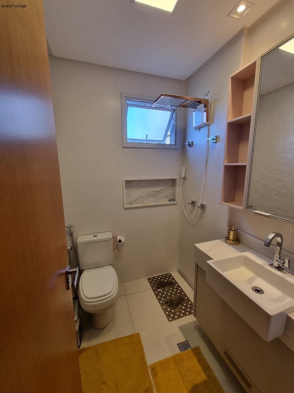 Apartamento para alugar com 5 quartos, 226m² - Foto 15