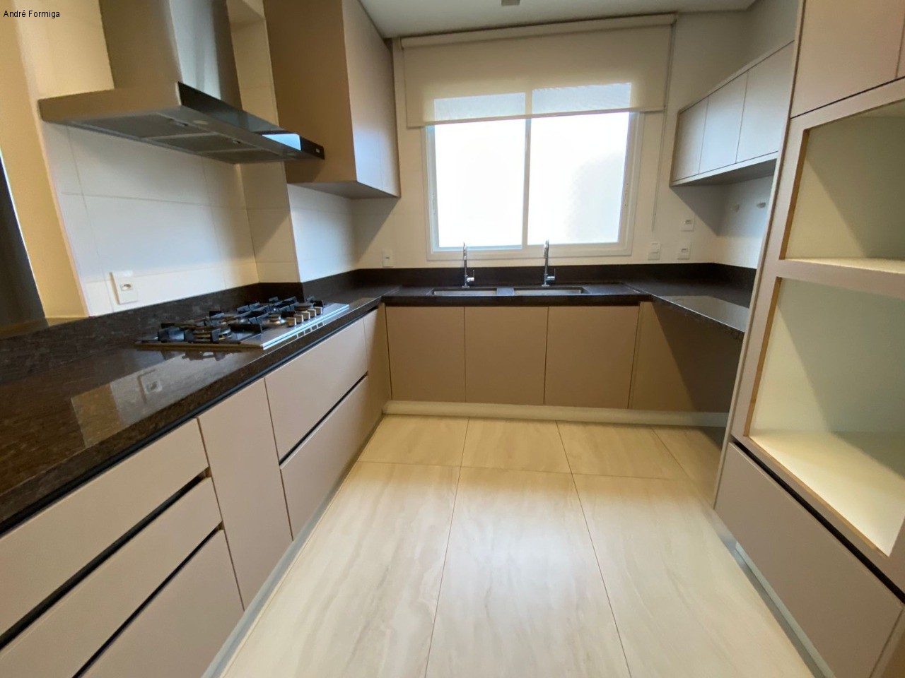 Apartamento à venda com 3 quartos, 260m² - Foto 24