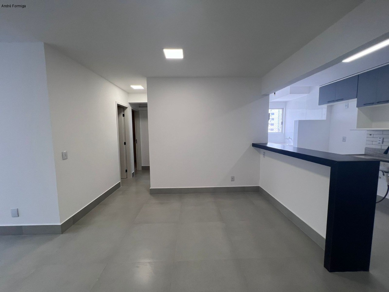 Apartamento à venda com 3 quartos, 77m² - Foto 4