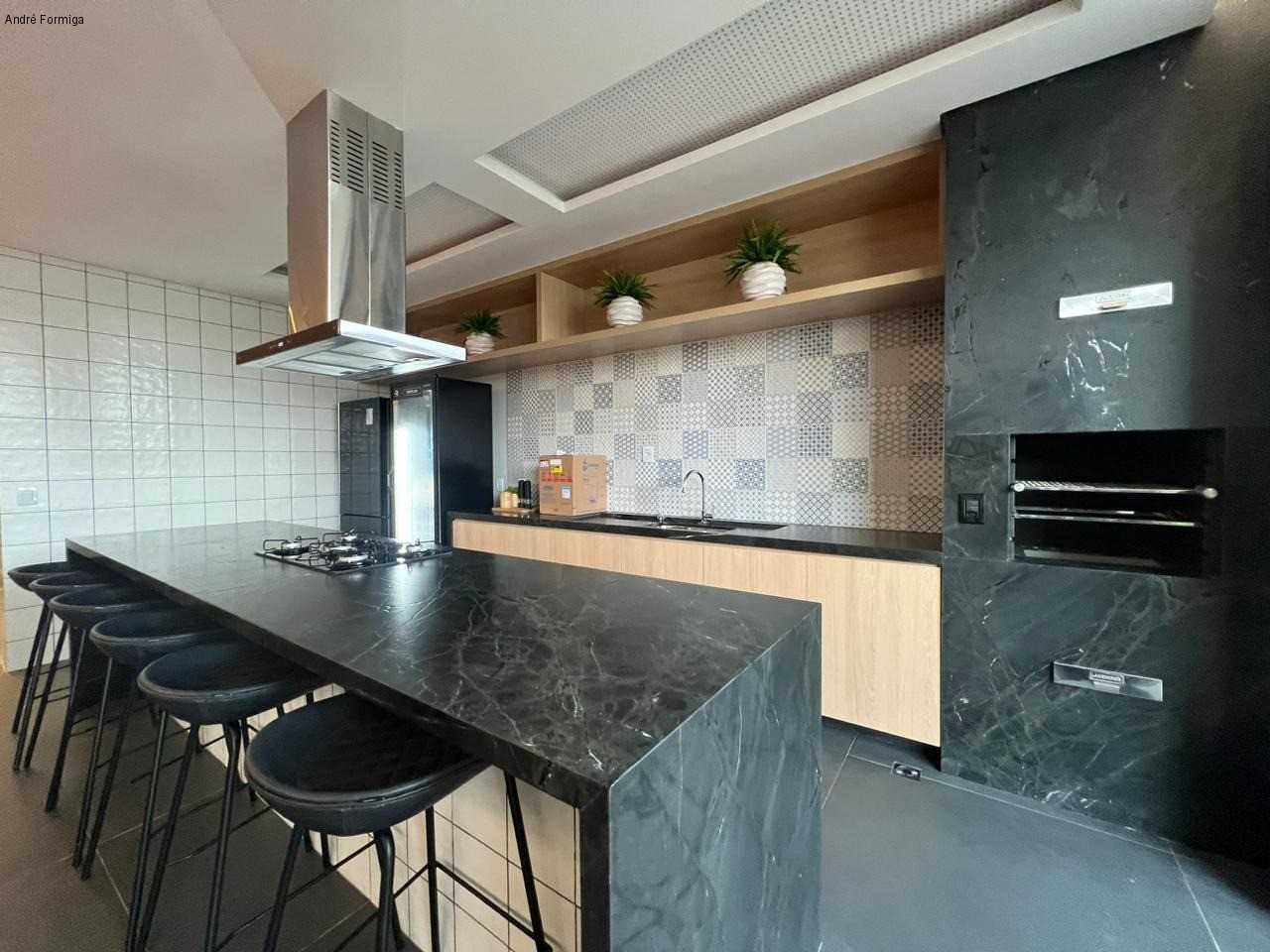 Apartamento à venda com 3 quartos, 137m² - Foto 25