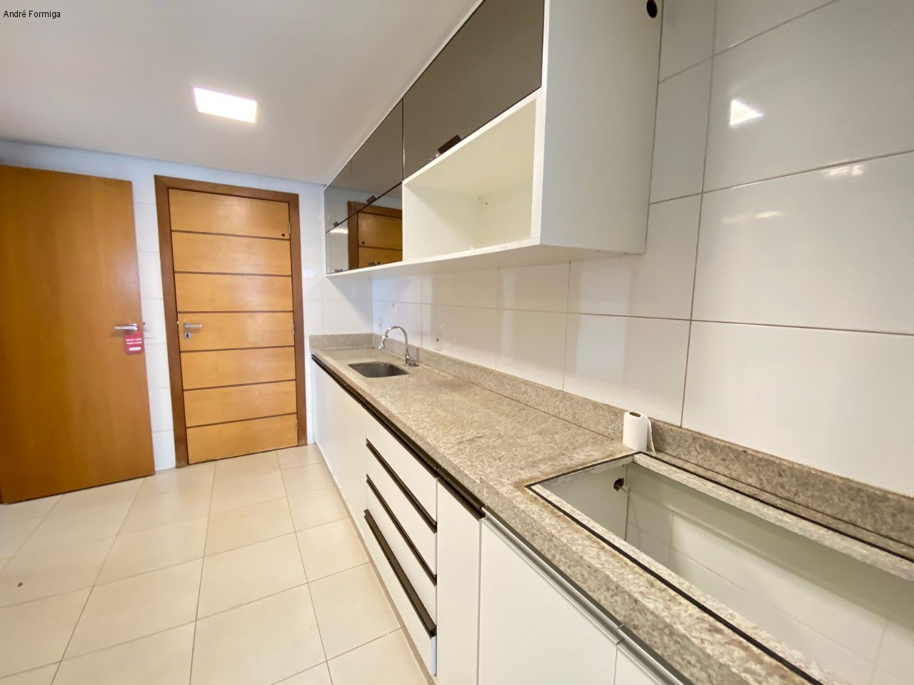 Apartamento à venda com 4 quartos, 117m² - Foto 1