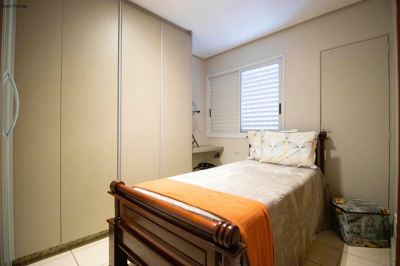 Apartamento à venda com 3 quartos, 105m² - Foto 9