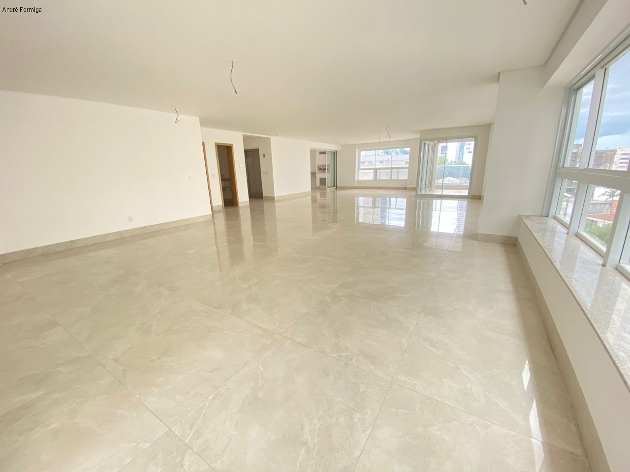 Apartamento à venda com 4 quartos, 344m² - Foto 9