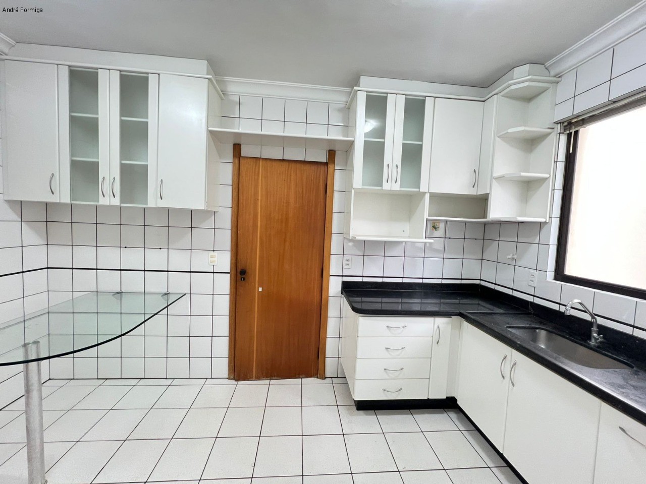 Apartamento à venda com 3 quartos, 121m² - Foto 6