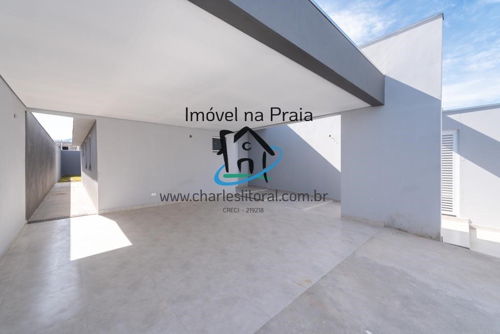 Casa à venda com 3 quartos, 300m² - Foto 1