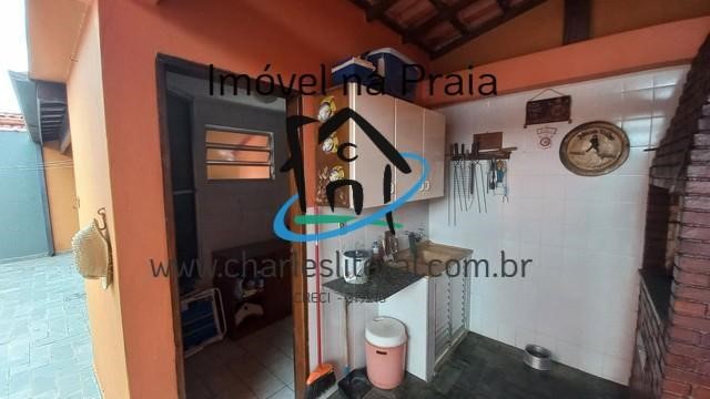 Casa à venda com 2 quartos, 305m² - Foto 12