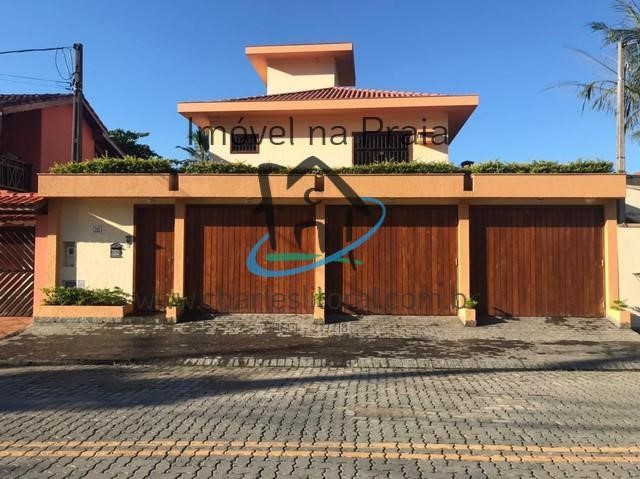 Casa à venda com 4 quartos, 250m² - Foto 1