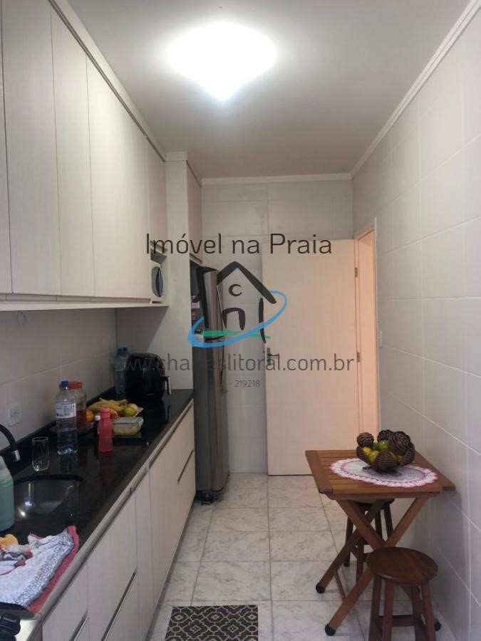 Casa à venda com 2 quartos, 77m² - Foto 1