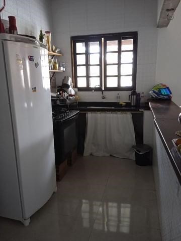 Casa à venda com 1 quarto, 300m² - Foto 3