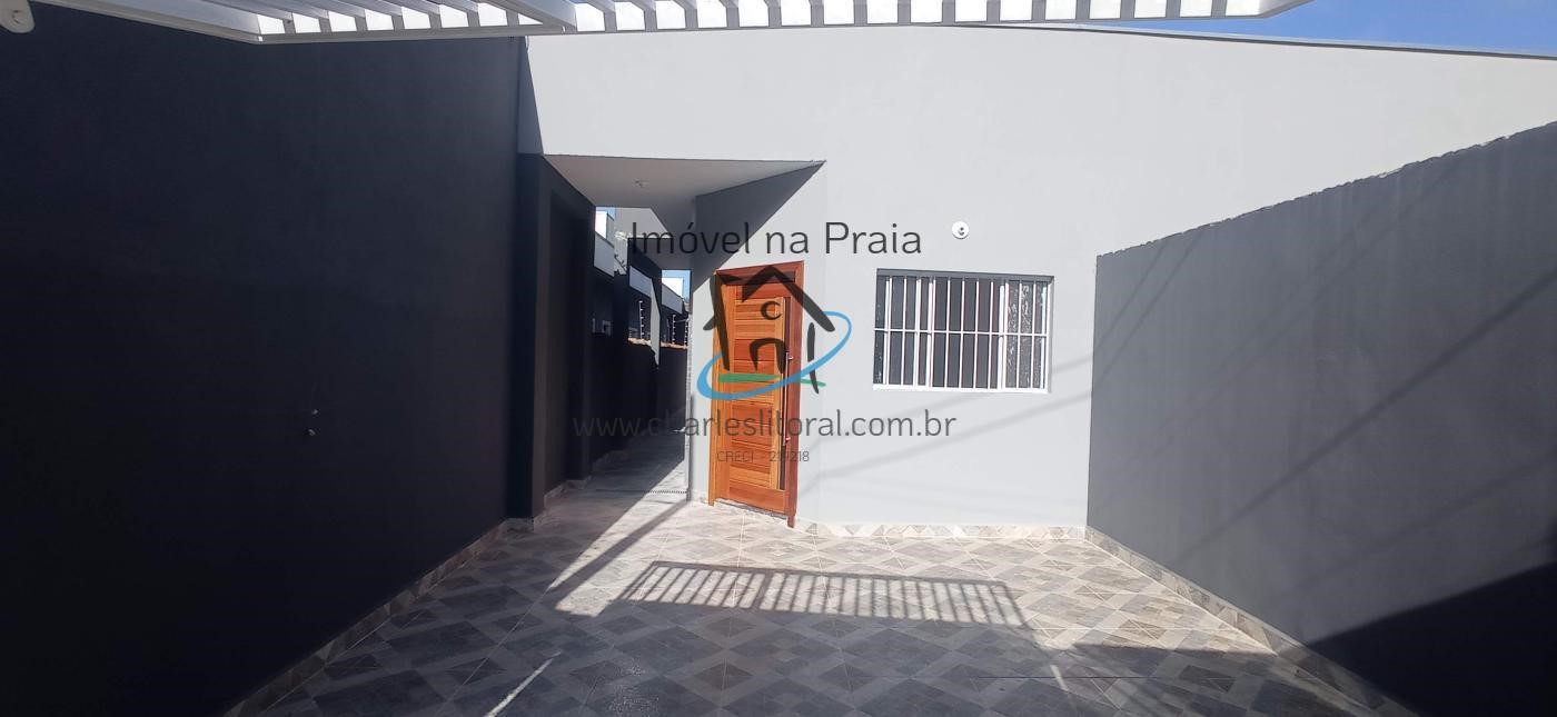 Casa à venda com 2 quartos, 125m² - Foto 1