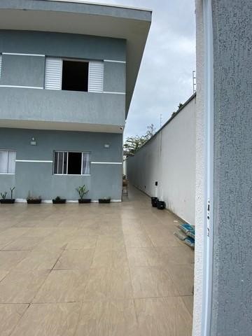 Casa à venda com 8 quartos, 250m² - Foto 4