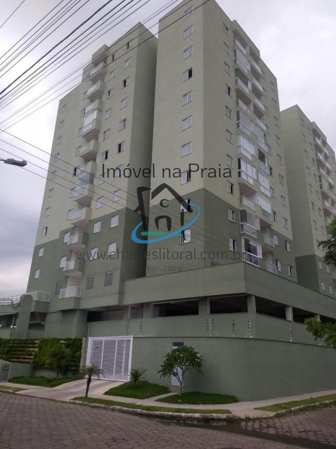 Apartamento à venda com 2 quartos, 67m² - Foto 2