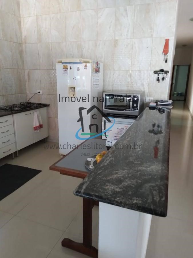 Casa à venda com 3 quartos, 250m² - Foto 14