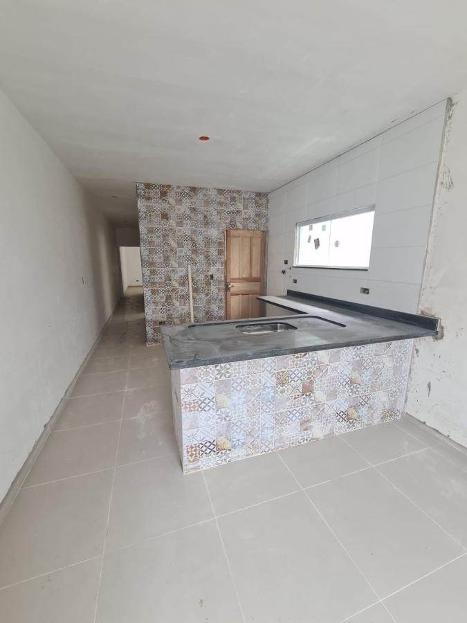 Casa à venda com 2 quartos, 63m² - Foto 3