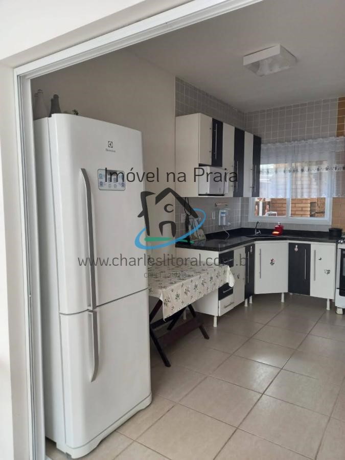 Casa à venda com 2 quartos, 100m² - Foto 13