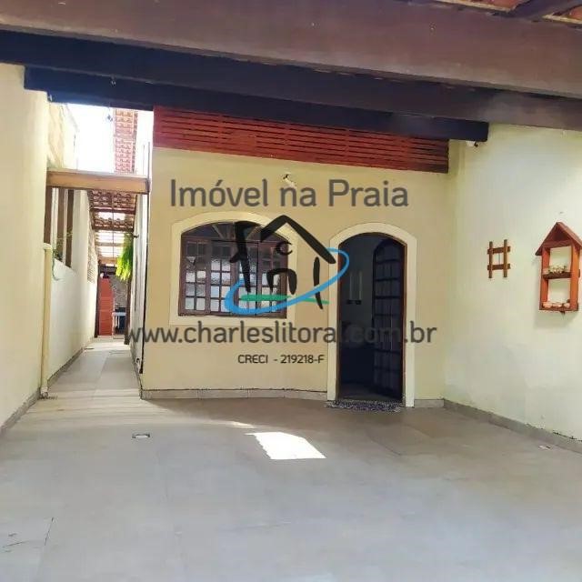 Casa à venda com 3 quartos, 169m² - Foto 1