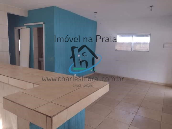 Casa à venda com 2 quartos, 300m² - Foto 4