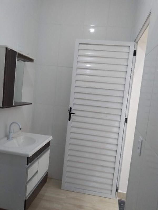 Casa à venda com 4 quartos, 200m² - Foto 16