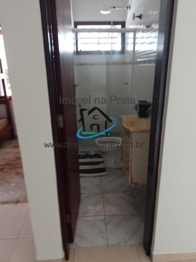 Casa à venda com 2 quartos, 220m² - Foto 14