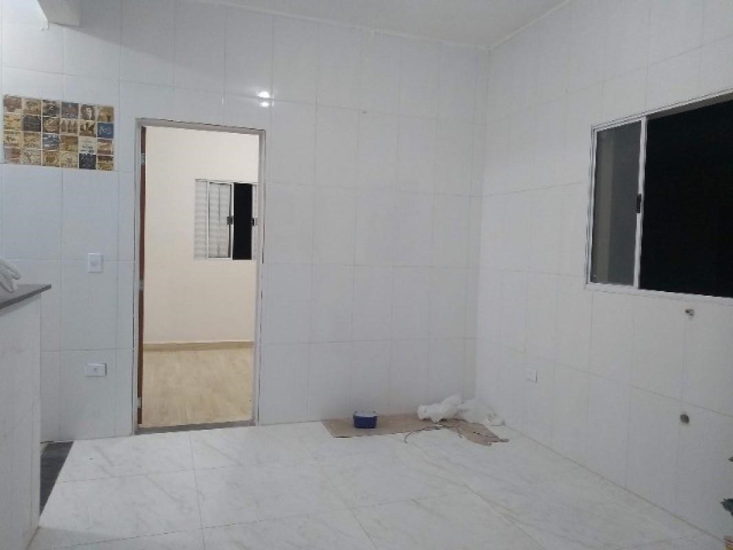 Casa à venda com 4 quartos, 200m² - Foto 13