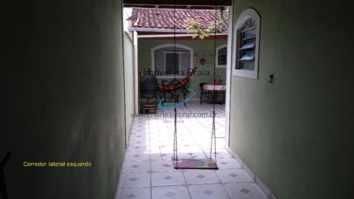 Casa à venda com 3 quartos, 300m² - Foto 4